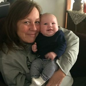 Meet your Posher, Laurie